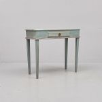 1227 7428 CONSOLE TABLE